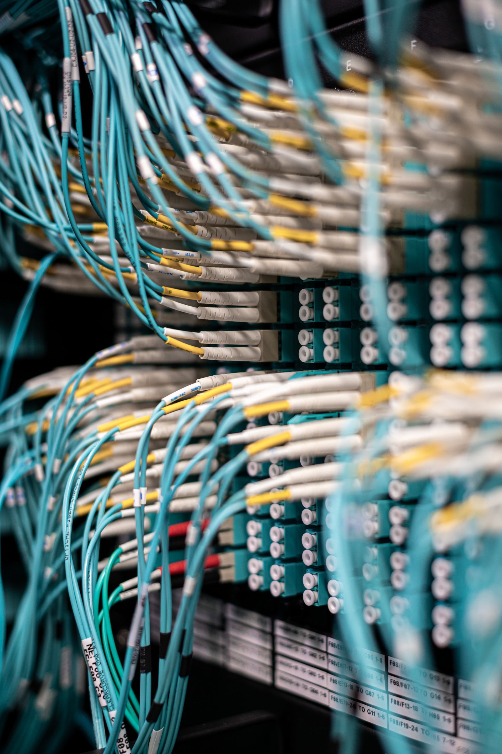 Fiber network patch panel
