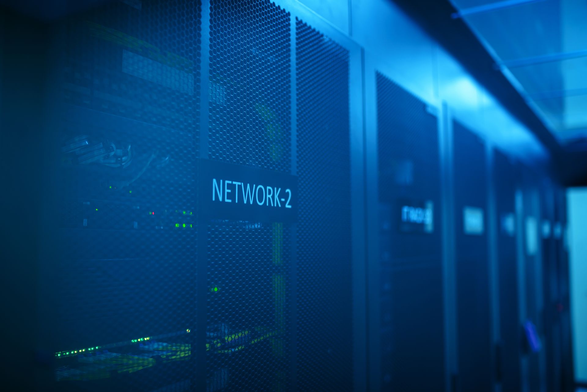 Data Center Networking